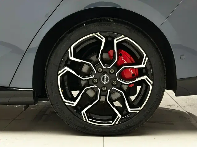 Nissan N7 — Фото автомобиля 17