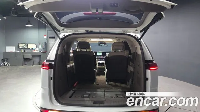 Kia Canival Carnival 4 поколение Бензин 7 мест Noblesse — Фото автомобиля 18