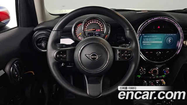 Mini Cooper Cooper 5 дверей Classic — Фото автомобиля 13