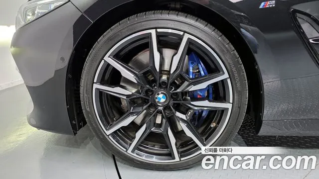 BMW 8-Series — Фото автомобиля 4