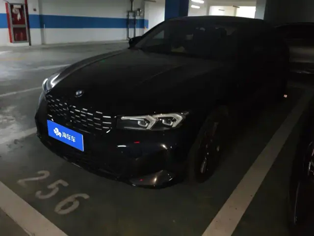Фотография автомобиля — BMW 3 Series