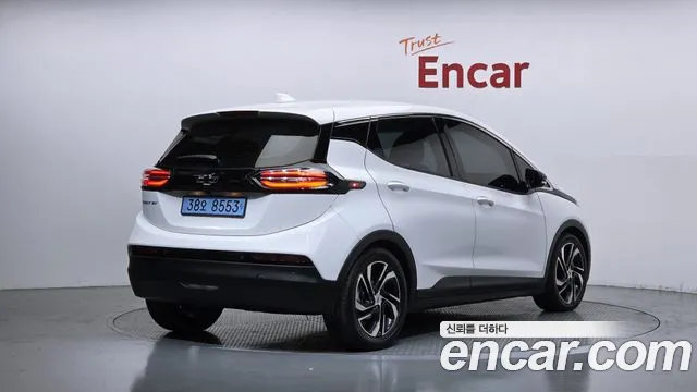 Chevrolet Bolt EV — Фото автомобиля 2