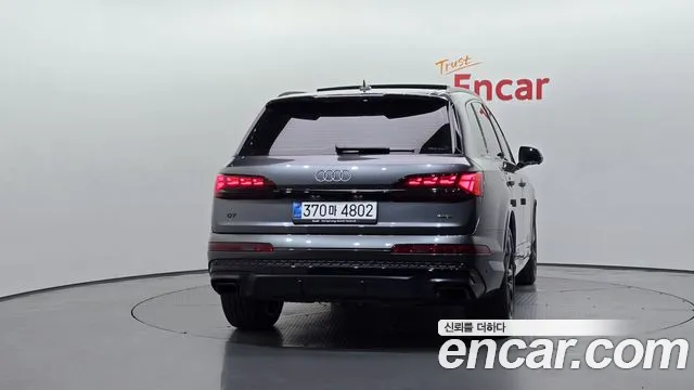 Audi Q7 55 TFSI quattro Premium — Фото автомобиля 4