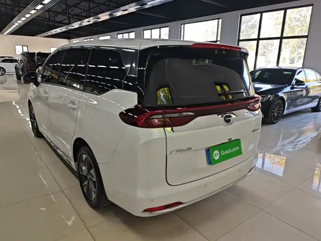 GAC Trumpchi M6 — Фото автомобиля 4