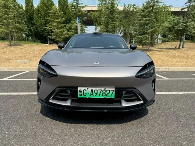 Xiaomi YU7 — Фото автомобиля 2