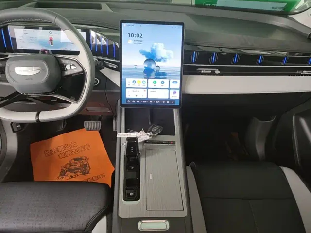 Geely Boyue L — Фото автомобиля 12