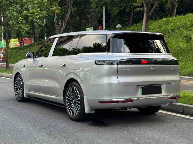 IM Motors LS9 — Фото автомобиля 4