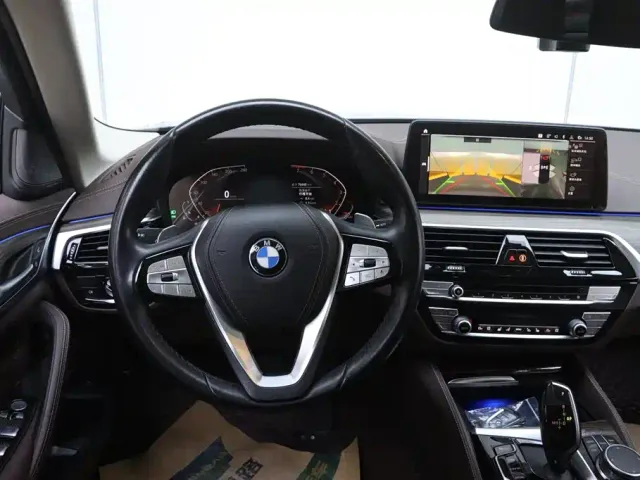 BMW 5 Series — Фото автомобиля 29