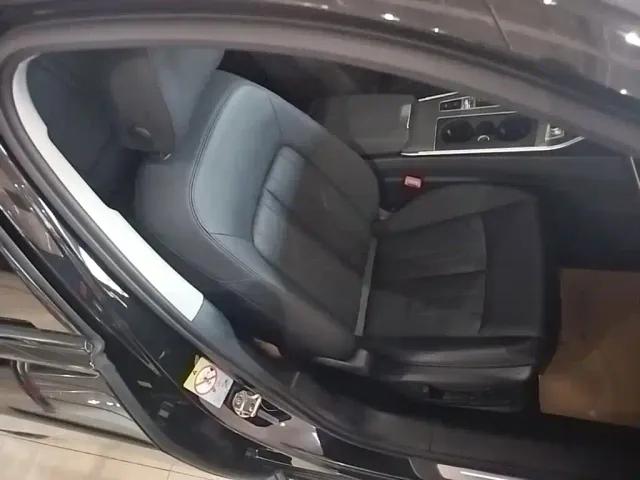 Audi A6 — Фото автомобиля 24