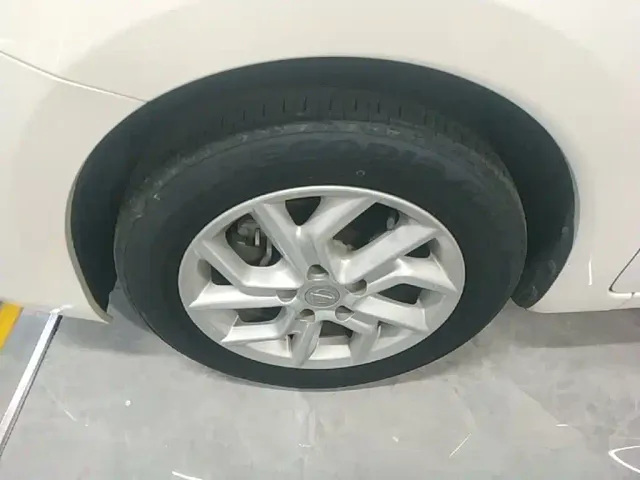 Nissan Tiida 2021 1.6L CVT Cool Edition — Фото автомобиля 22