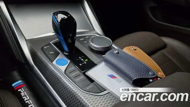 BMW i4 — Фото автомобиля 9