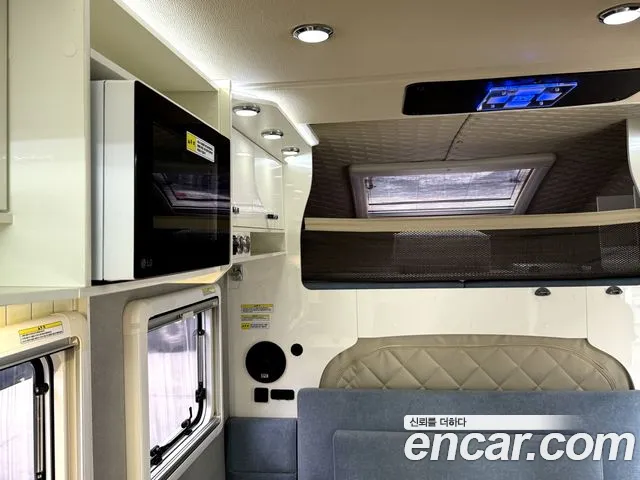 Hyundai Staria Staria 2WD автодом — Фото автомобиля 9