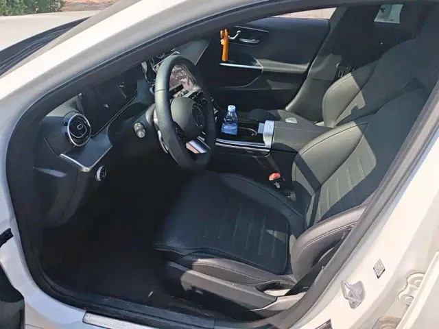 Mercedes-Benz C-Class — Фото автомобиля 9