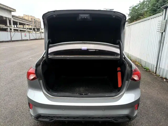 Ford Focus — Фото автомобиля 18