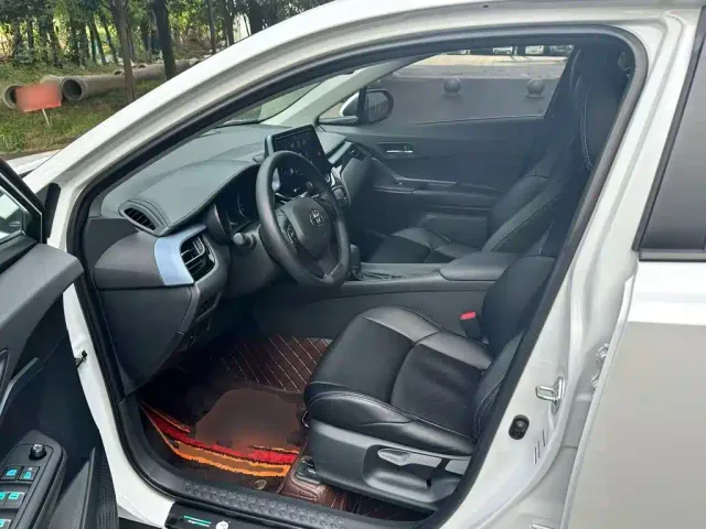 Toyota IZOA — Фото автомобиля 14