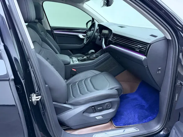 Volkswagen Touareg — Фото автомобиля 10