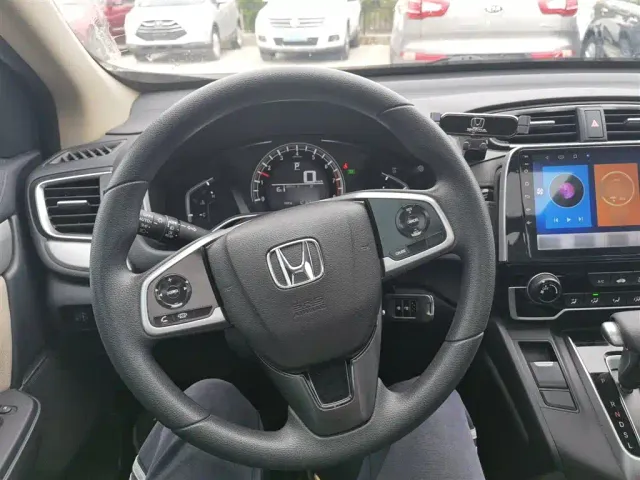 Honda CR-V — Фото автомобиля 10
