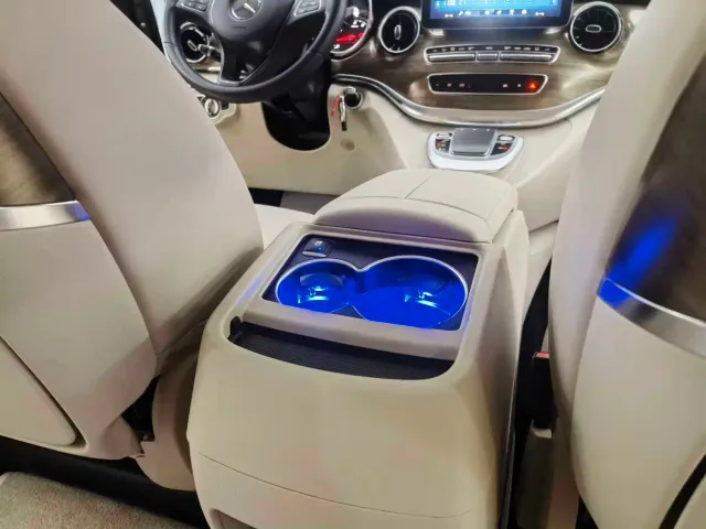 Mercedes-Benz V-Class — Фото автомобиля 8