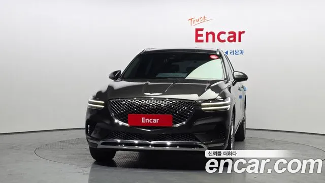 Genesis GV70 2.5T Бензин 2WD — Фото автомобиля 3