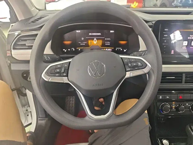 Volkswagen Tharu — Фото автомобиля 10