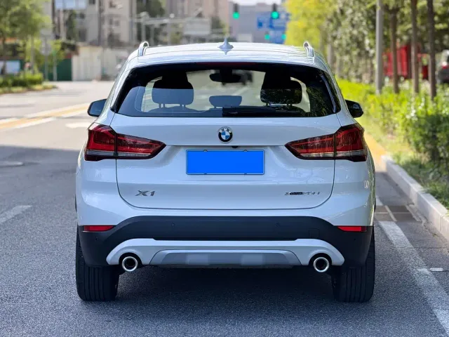 BMW X1 — Фото автомобиля 5