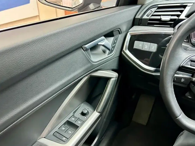 Audi Q3 — Фото автомобиля 16
