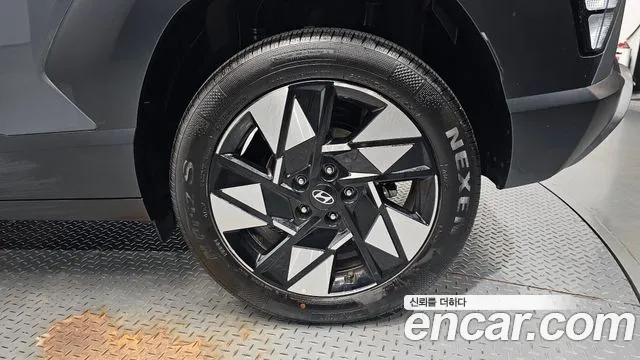 Hyundai Kona — Фото автомобиля 6