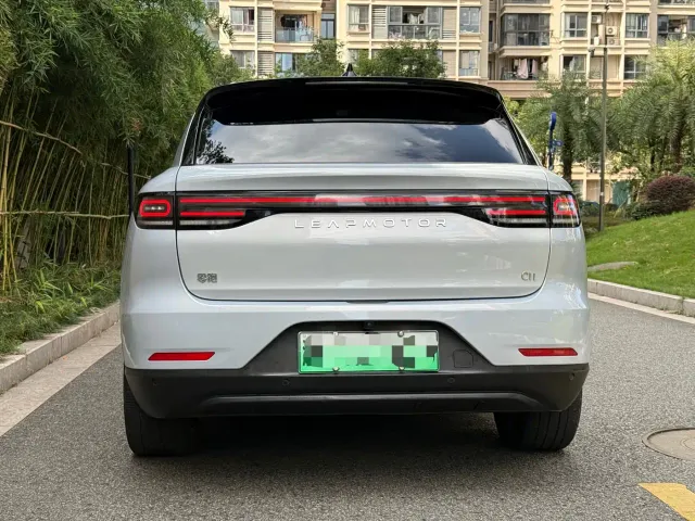 Leapmotor C11 — Фото автомобиля 15