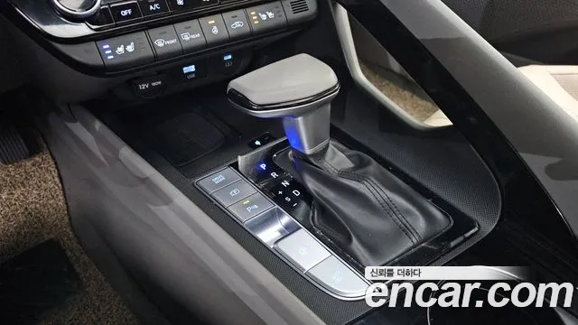 Hyundai Avante CN7 — Фото автомобиля 12