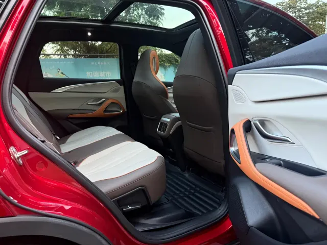 BYD Song Pro — Фото автомобиля 10