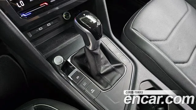 Volkswagen Tiguan — Фото автомобиля 8