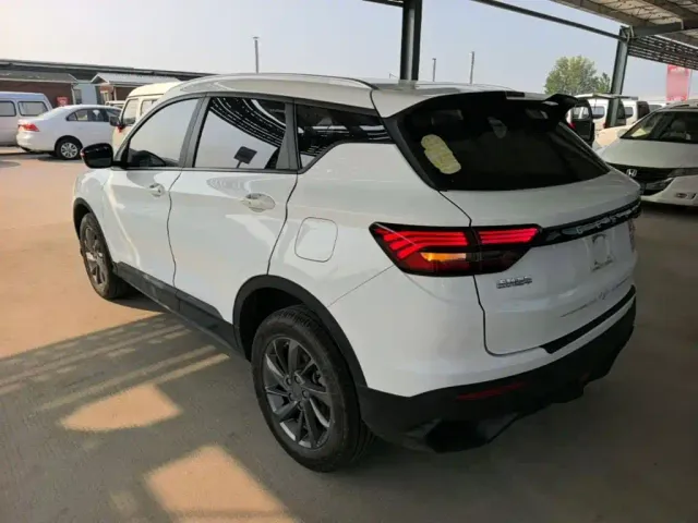 Geely Binyue — Фото автомобиля 4