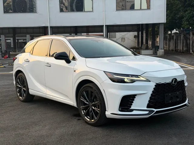 Lexus RX — Фото автомобиля 3