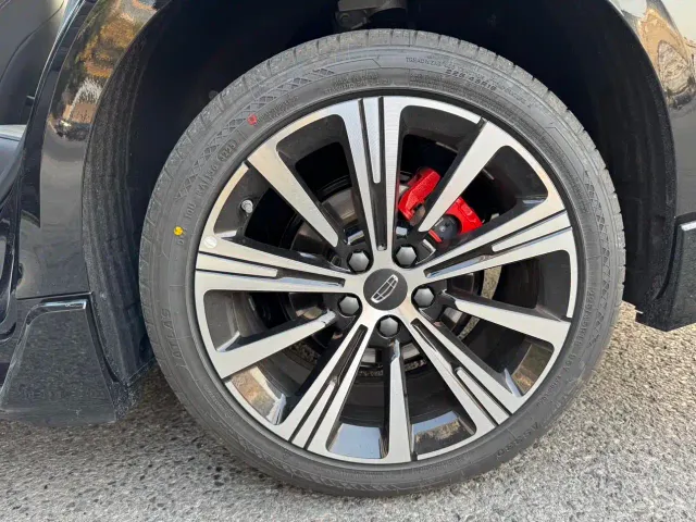 Geely Xingrui — Фото автомобиля 12