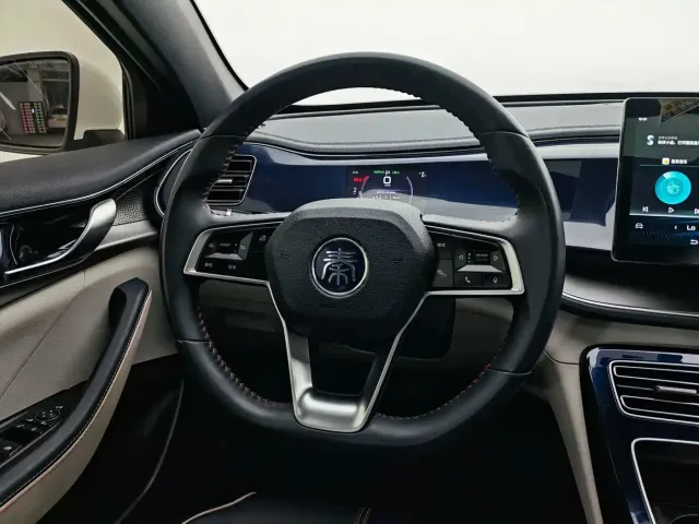 BYD Qin PLUS — Фото автомобиля 15