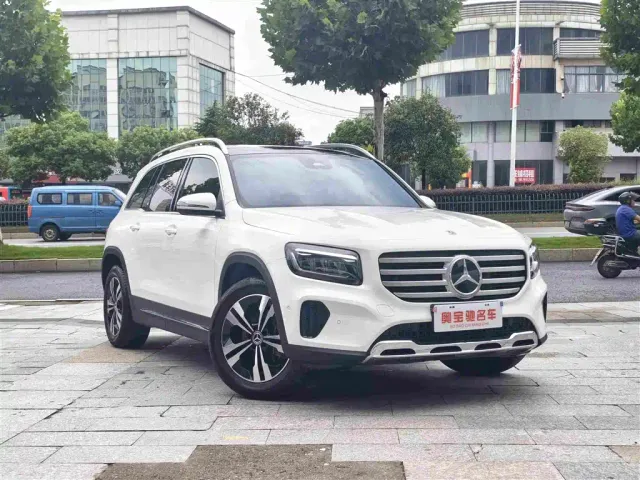 Mercedes-Benz GLB-Class — Фото автомобиля 3