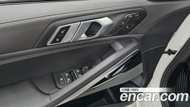 BMW X6 xDrive40i M Sport — Фото автомобиля 24