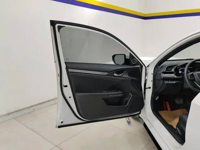 Honda Civic — Фото автомобиля 7