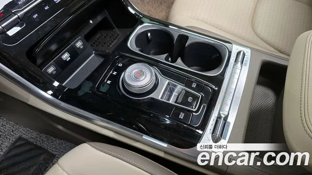 Kia Canival Carnival 4 поколение Дизель 9 мест Signature — Фото автомобиля 3