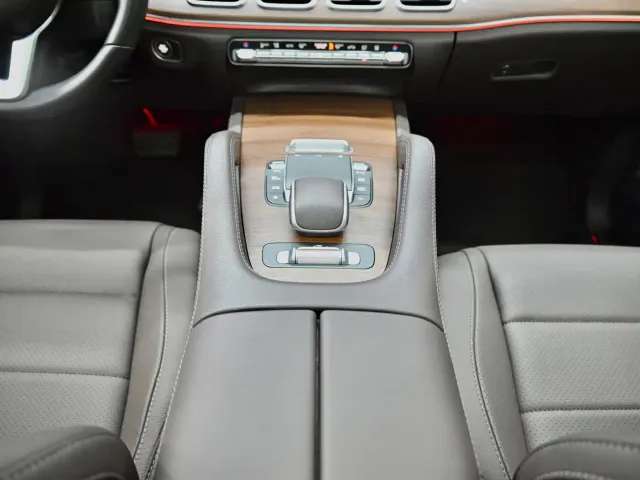 Mercedes-Benz GLE-Class — Фото автомобиля 10