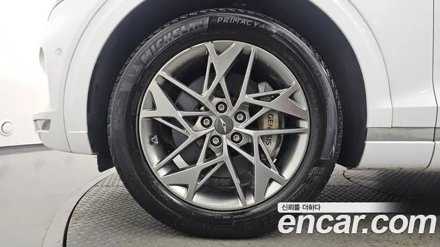 Genesis GV70 — Фото автомобиля 5