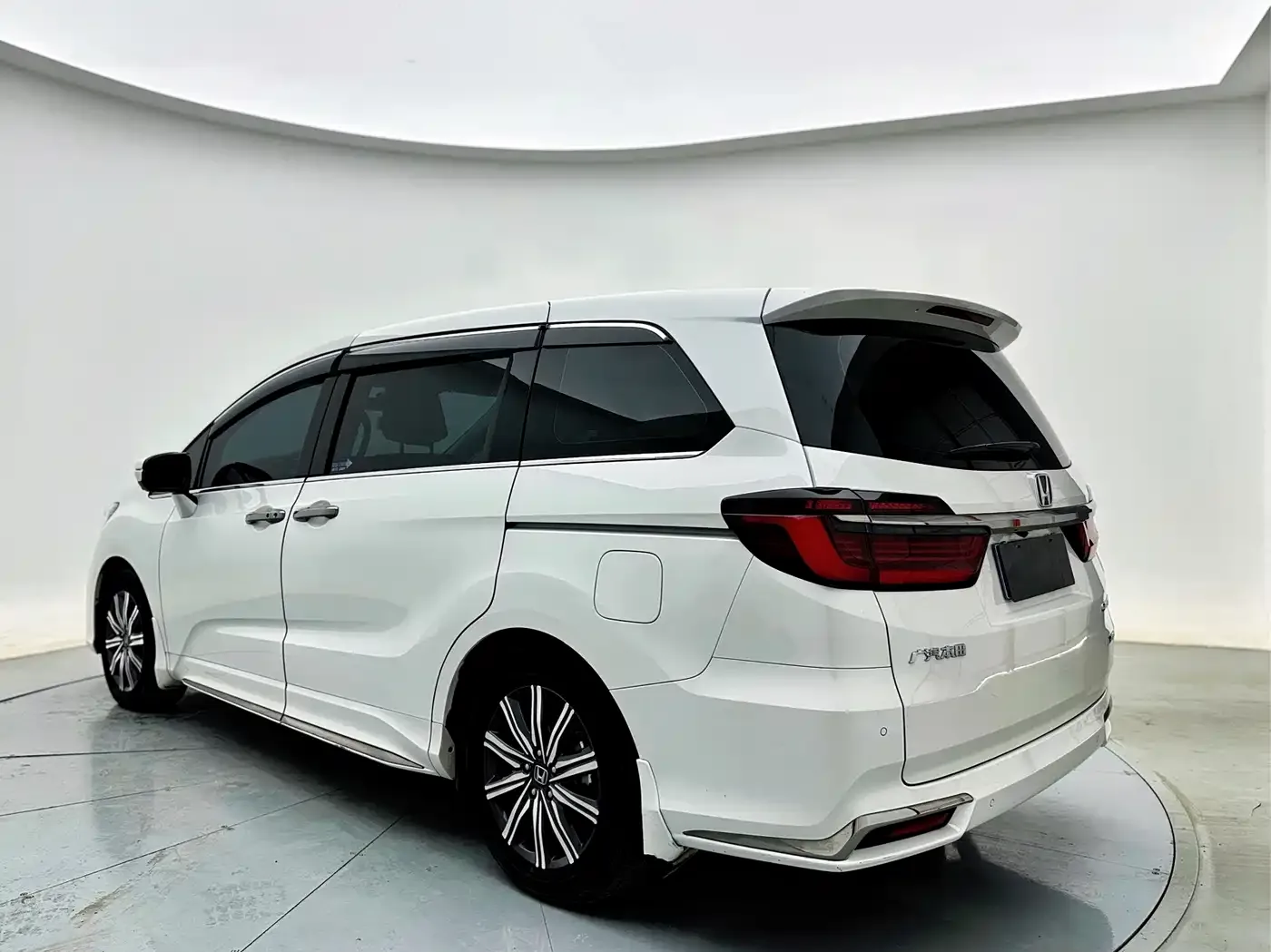 Honda Odyssey 2024 2.0L e:HEV Sharp·Comfort Edition — Фото автомобиля 7
