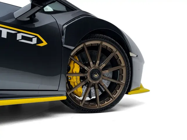 Lamborghini Huracan — Фото автомобиля 10