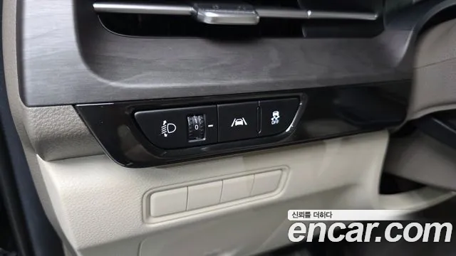 Kia Canival Carnival 4 поколение Дизель 11 мест Prestige — Фото автомобиля 12