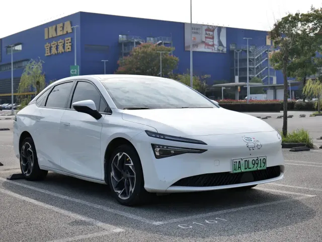 GAC Aion S MAX — Фото автомобиля 3