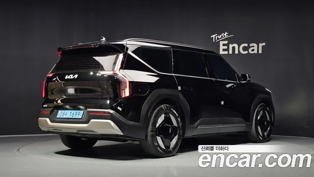 Kia EV9 — Фото автомобиля 2