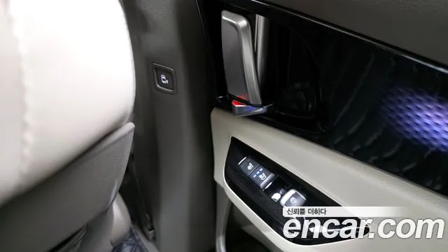 Kia Canival Carnival 4 поколение Бензин 7 мест Signature — Фото автомобиля 19