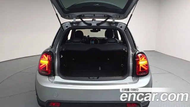 Mini Cooper — Фото автомобиля 17