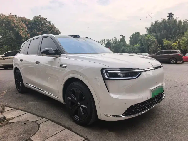 Aito M7 — Фото автомобиля 3