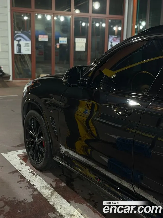 BMW X4 xDrive20i M Sport Pro — Фото автомобиля 4